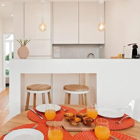 Apartament Modern Portuguese 1 Bedroom In Belem Lizbona