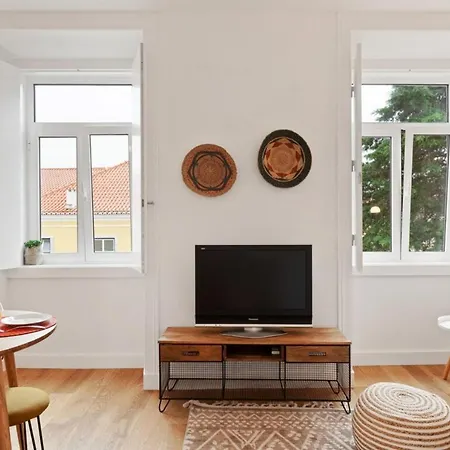 Modern Portuguese 1 Bedroom In Belem